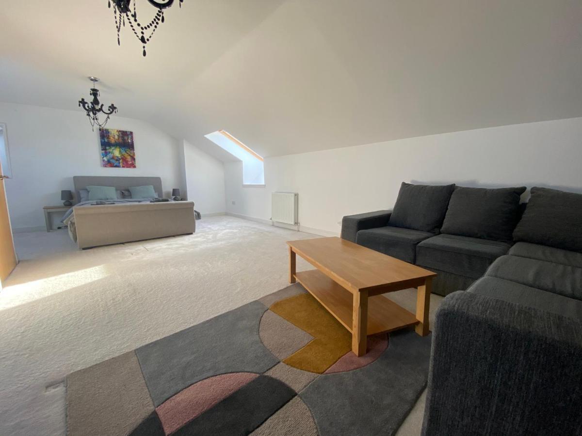The Duplex Nairn- Spacious 3 Bedroom With Sunny Balcony Exteriér fotografie