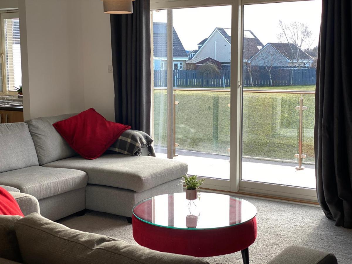 The Duplex Nairn- Spacious 3 Bedroom With Sunny Balcony Exteriér fotografie