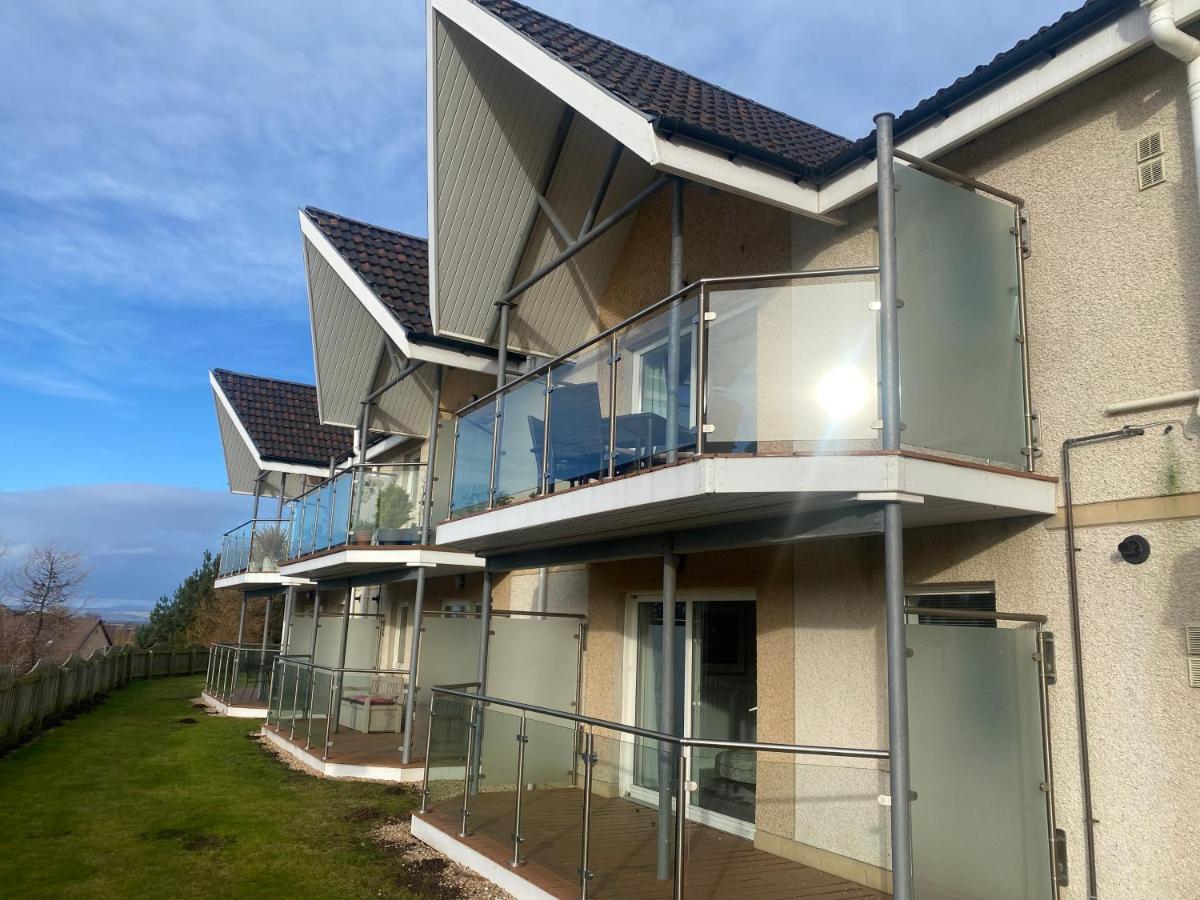 The Duplex Nairn- Spacious 3 Bedroom With Sunny Balcony Exteriér fotografie
